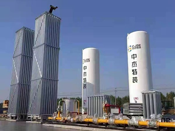 天然氣點(diǎn)供汽化站安裝.jpg