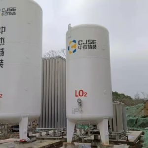 江蘇環(huán)鑫半導(dǎo)體有限公司用30立方液氮儲罐及10立方液氧儲罐配套